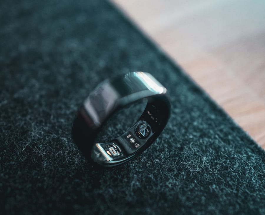 Smart ring health tracker